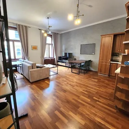Spacious 6min From The Dancing House Apartamento *
