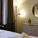 Aurion Riverfront Near Dancing House - Up To 5 Guests *