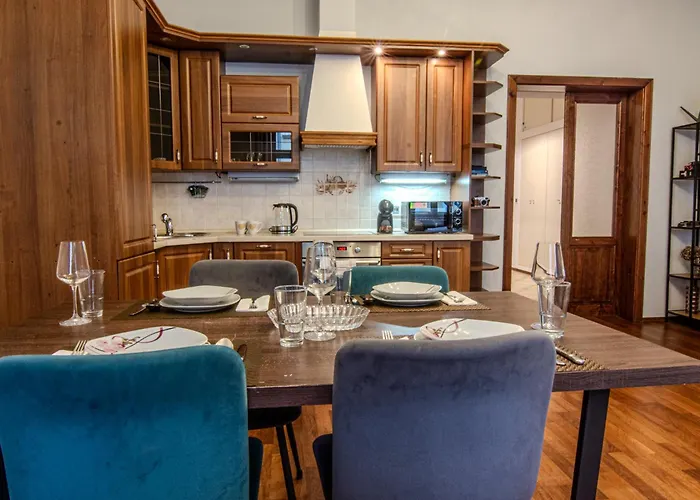 Aurion Riverfront Near Dancing House - Up To 5 Guests * פראג