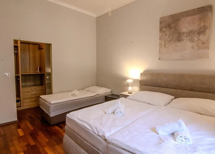 דירה Aurion Riverfront Near Dancing House - Up To 5 Guests פראג