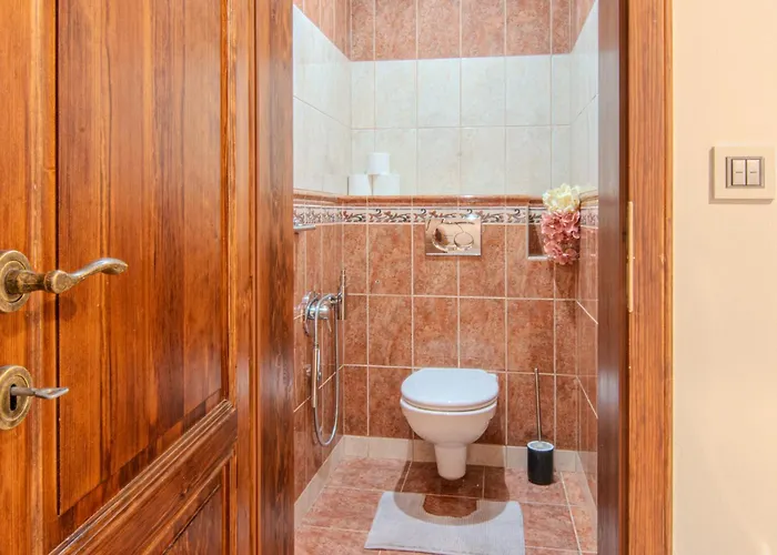 Aurion Riverfront Near Dancing House - Up To 5 Guests פראג