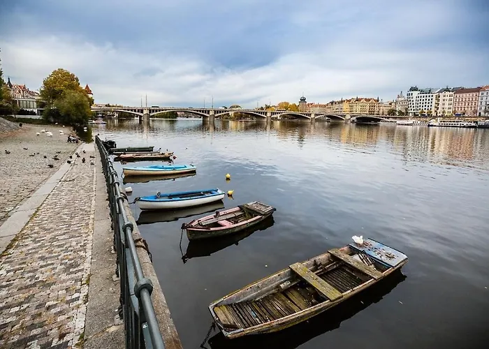 דירה Aurion Riverfront Near Dancing House - Up To 5 Guests *