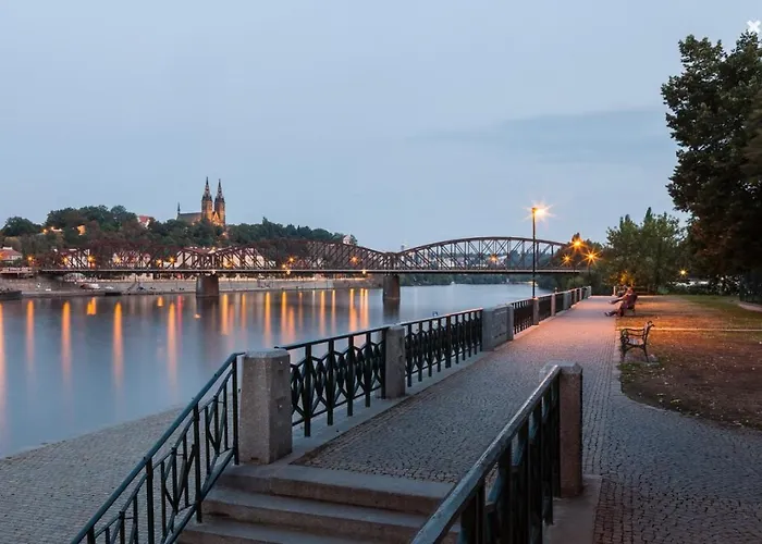 דירה Aurion Riverfront Near Dancing House - Up To 5 Guests