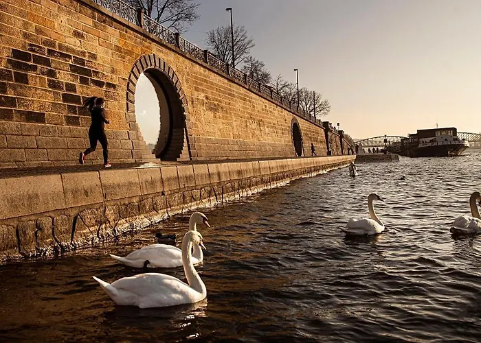 דירה Aurion Riverfront Near Dancing House - Up To 5 Guests *